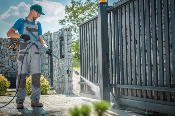 Best Window and Screen Pressure Cleaning in Pleasant Hill, IA